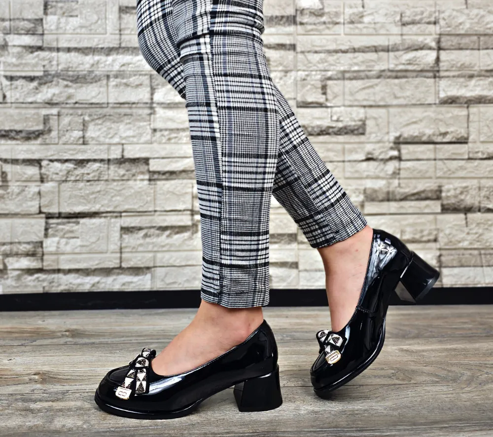 Pantofi casual, dama, FORMAZIONE, F30-01 negru, piele lacuita, cu toc